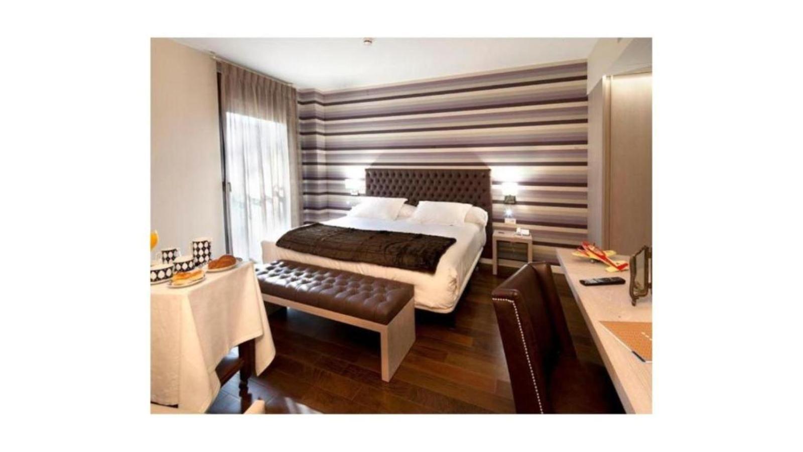 U-Hotel Spa Ciudad De Astorga Ngoại thất bức ảnh